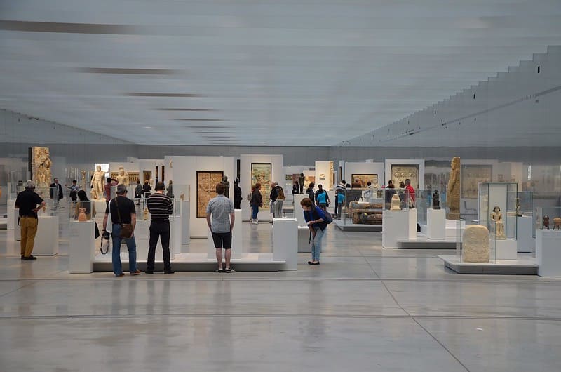 Galería del tiempo del Louvre Lens