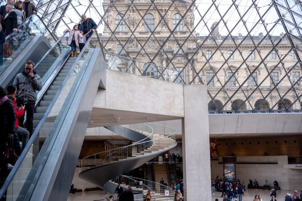 Louvre por dentro