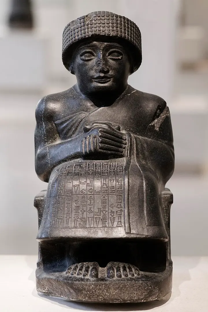 Estatua sedente del príncipe Gudea de Lagash