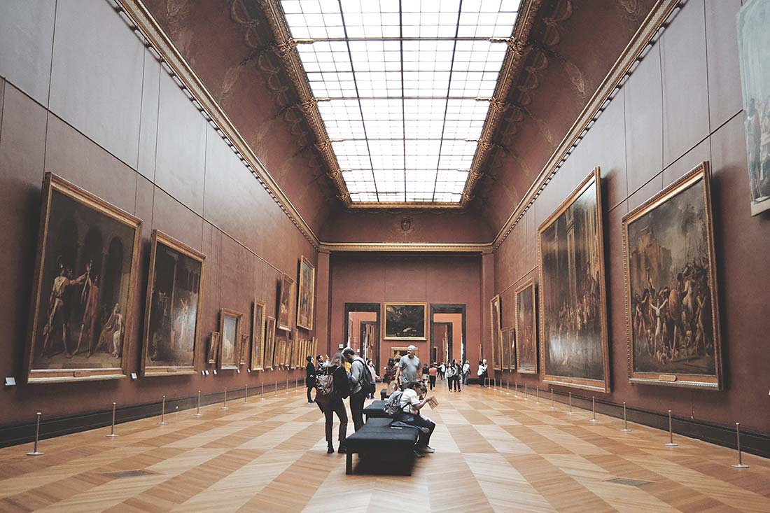 Sala dentro del Louvre